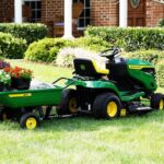 John Deere S100 17.5 HP GAS Hydrostatic Riding Lawn Mower - Image 2